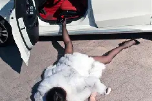 董宇辉与相宜双双带货翻车引起广大网民不满