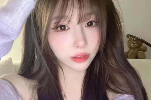 内娱1天4大瓜！顶流恋情、深夜泡酒吧、全身整容一个比一个离谱