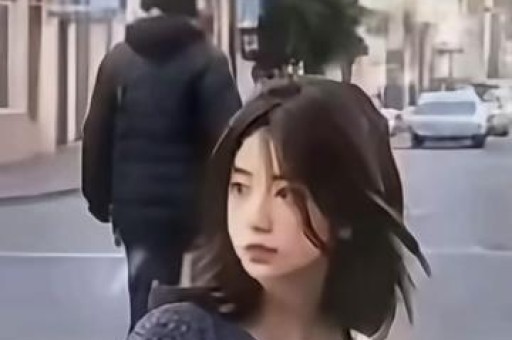 比没钱更糟糕!封杀5年赵薇现状曝光经济状况被扒她翻身无望